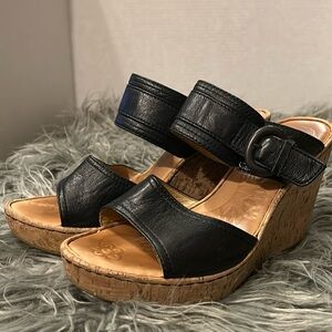 BORN Women's Chandler Sandal Sz 10 Buckle Wedge Cork Platform Blk Leather BOHO